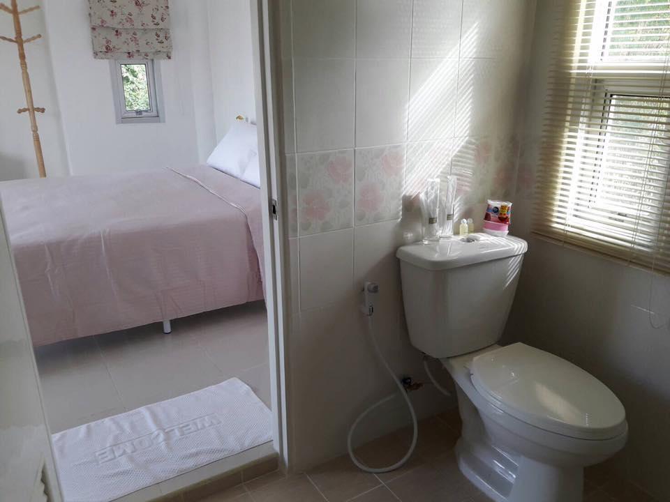Hotel Baan Suan Geb Tawan à Lop Buri Extérieur photo